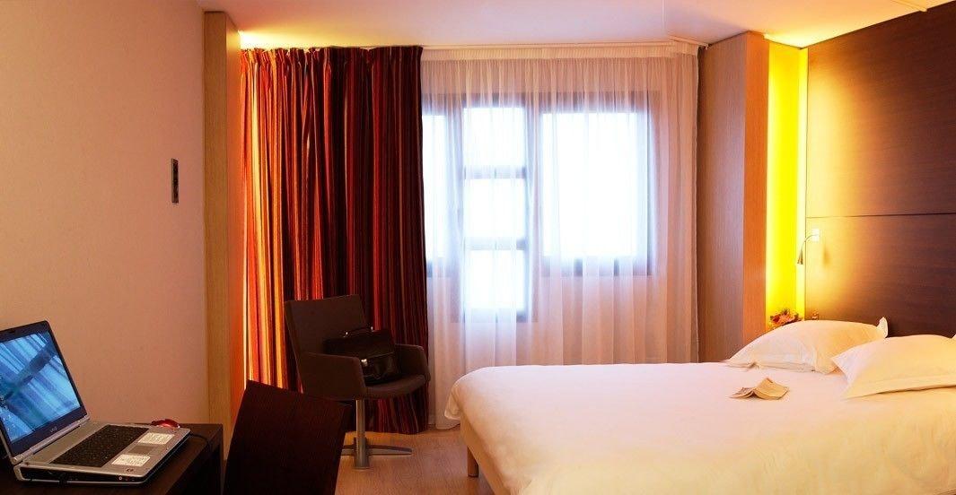 Oceania Nantes Aeroport 4*