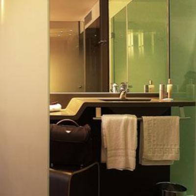 Hotel Oceania Nantes Aeroport 4*